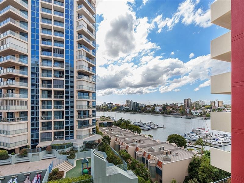 611/44 Ferry Street, Kangaroo Point QLD 4169