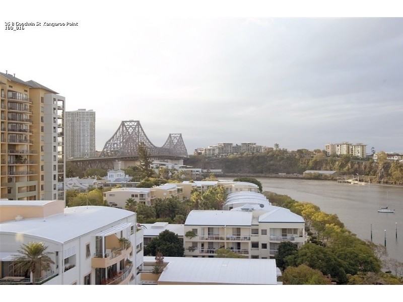 8 Goodwin Street, Kangaroo Point QLD 4169
