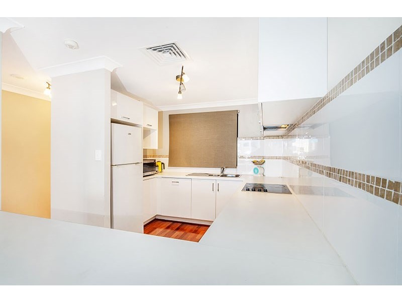 215/35 Prospect Street, Kangaroo Point QLD 4169