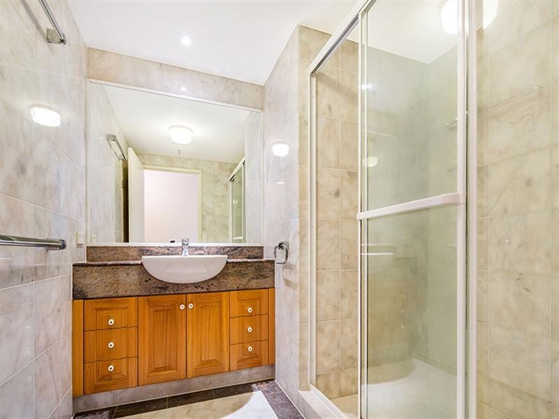 29/2 Goodwin Street, Kangaroo Point QLD 4169