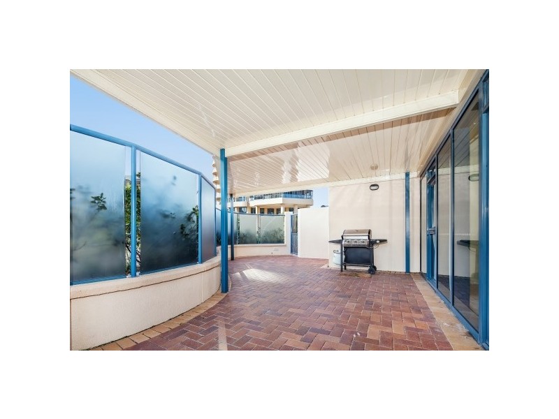 2 Goodwin Street, Kangaroo Point QLD 4169