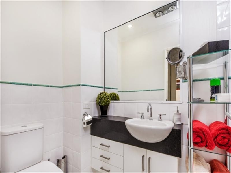 50 Rotherham Street, Kangaroo Point QLD 4169