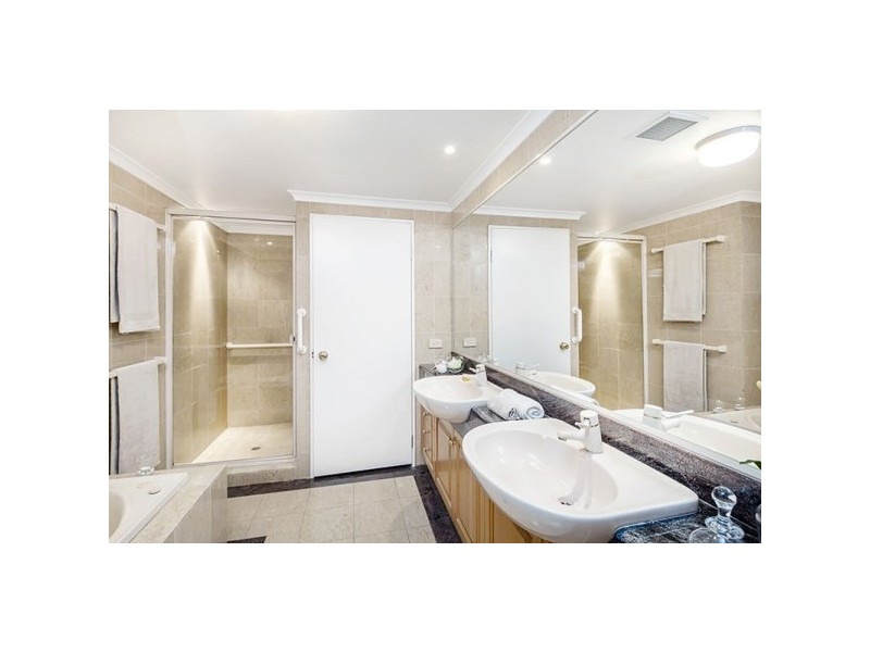 73/8 Goodwin Street, Kangaroo Point QLD 4169