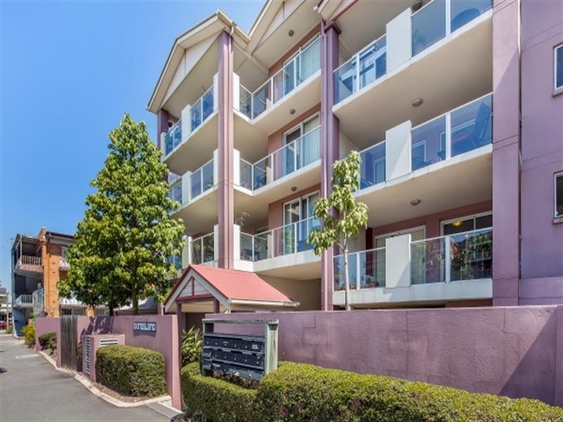 2/275 Shafston Avenue, Kangaroo Point QLD 4169