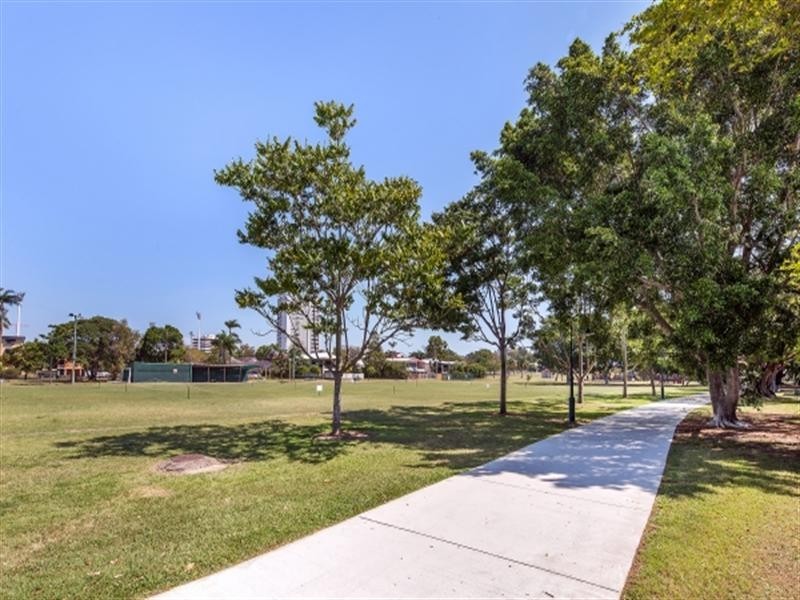 2/275 Shafston Avenue, Kangaroo Point QLD 4169