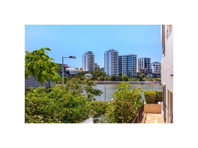 3002/56 Wharf Street, Kangaroo Point QLD 4169