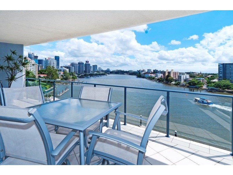 22/98 Thorn Street, Kangaroo Point QLD 4169