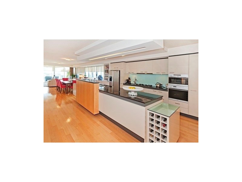 22/98 Thorn Street, Kangaroo Point QLD 4169