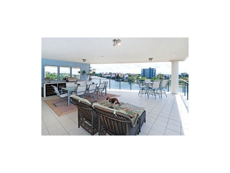 22/98 Thorn Street, Kangaroo Point QLD 4169