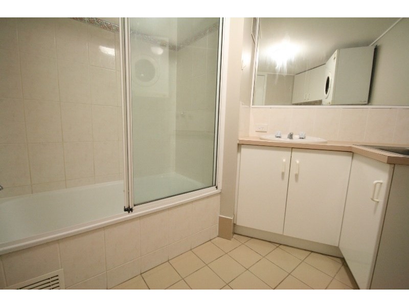 123 Main Street, Kangaroo Point QLD 4169