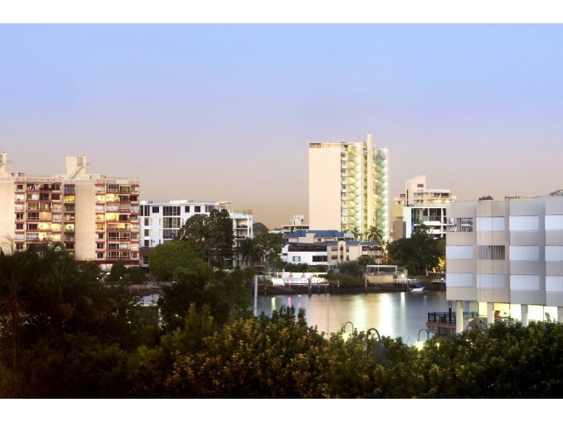 35 Ferry Street, Kangaroo Point QLD 4169