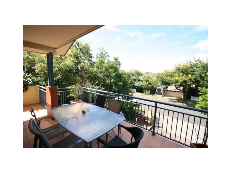 30 Clarendon Street, East Brisbane QLD 4169