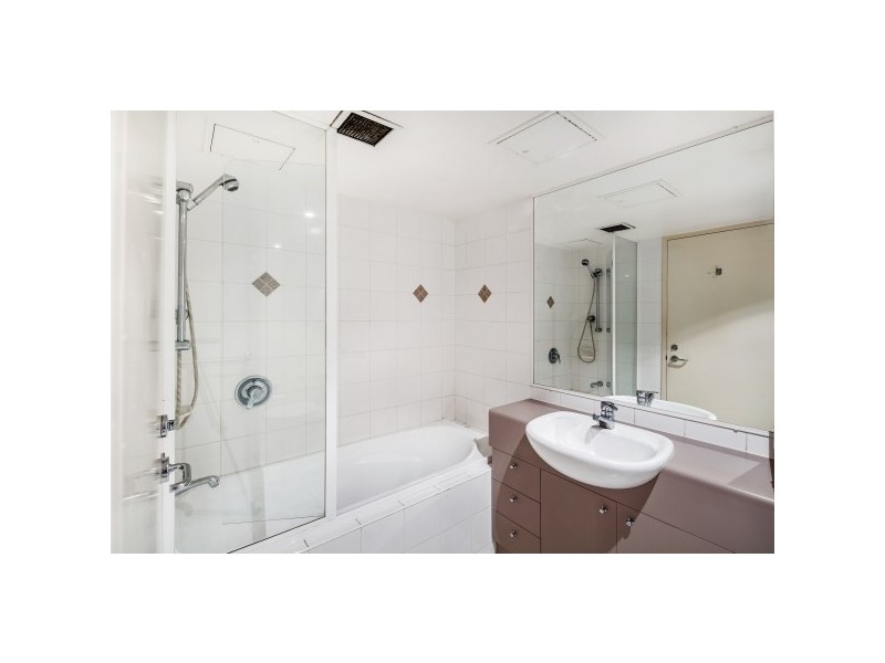 98 Holman Street, Kangaroo Point QLD 4169