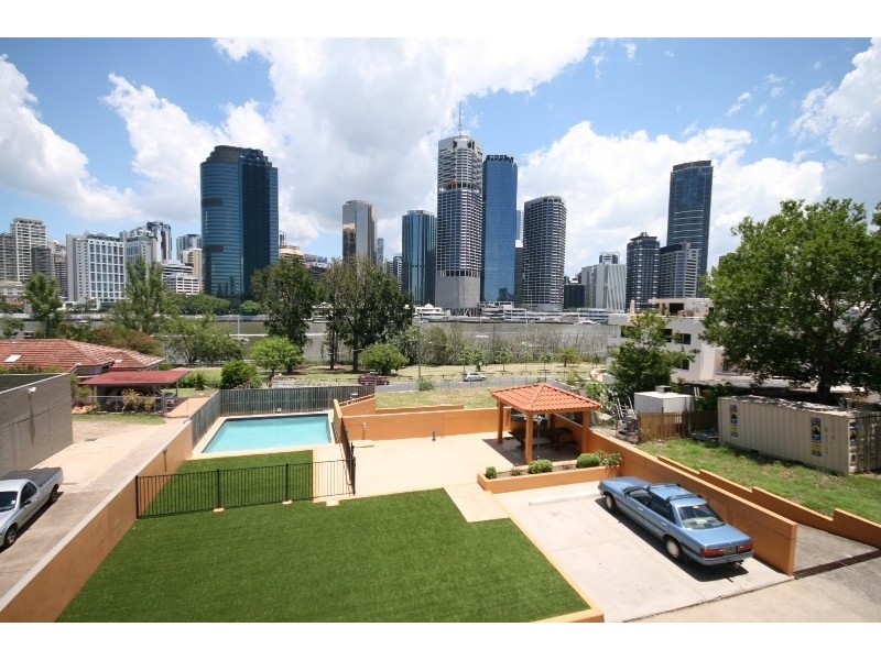 235 Main Street, Kangaroo Point QLD 4169