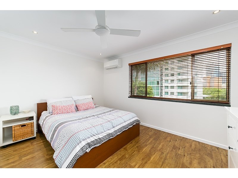 9/45 Lambert Street, Kangaroo Point QLD 4169