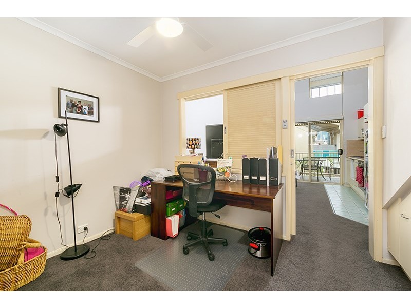 355/85 Deakin Street, Kangaroo Point QLD 4169