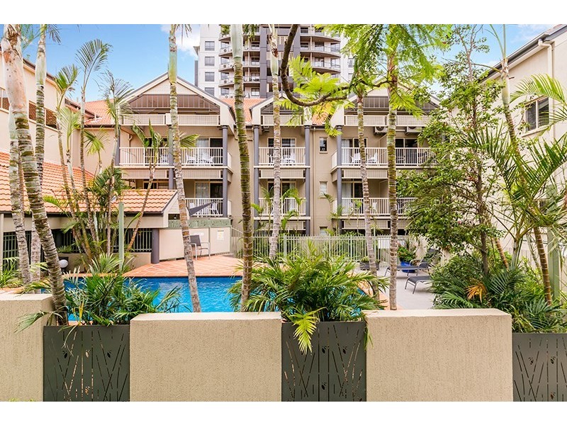 355/85 Deakin Street, Kangaroo Point QLD 4169