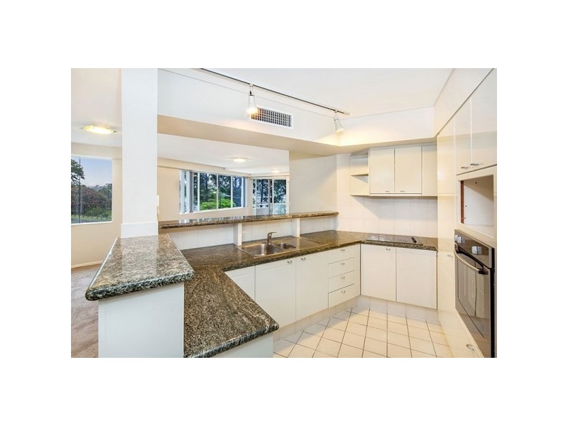 16 Bright Street, Kangaroo Point QLD 4169