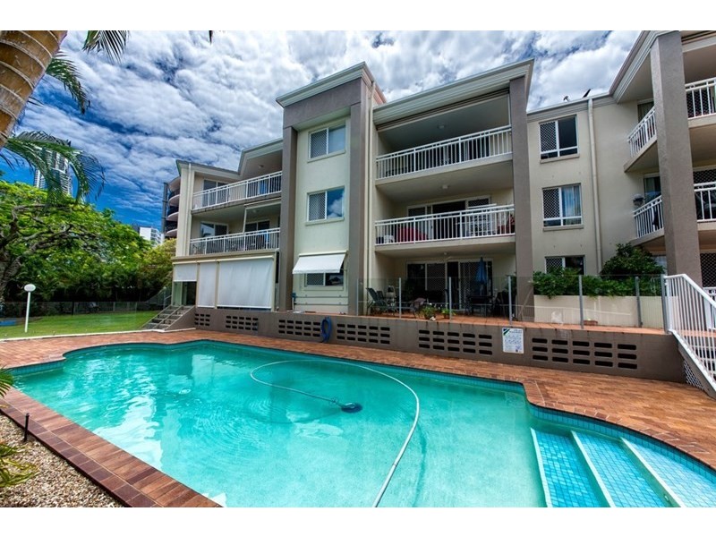 10/16 Paradise Island, Surfers Paradise QLD 4217