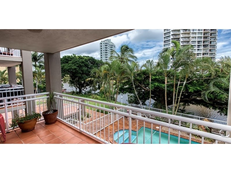10/16 Paradise Island, Surfers Paradise QLD 4217