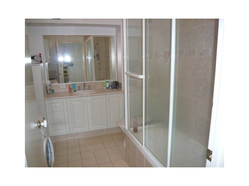 10/16 Paradise Island, Surfers Paradise QLD 4217