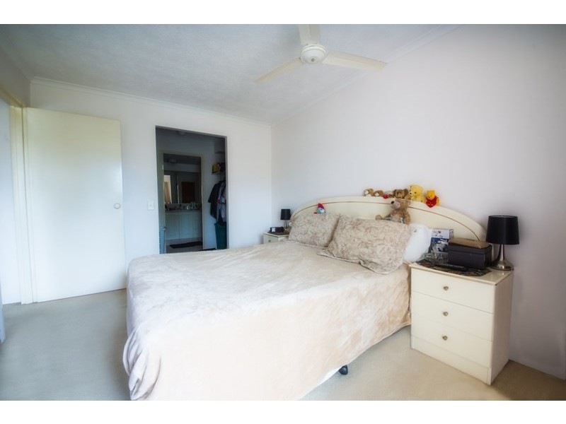 10/16 Paradise Island, Surfers Paradise QLD 4217