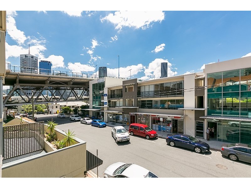 342/85 Deakin Street, Kangaroo Point QLD 4169