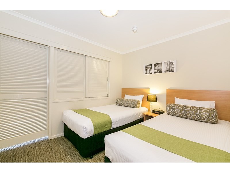 342/85 Deakin Street, Kangaroo Point QLD 4169