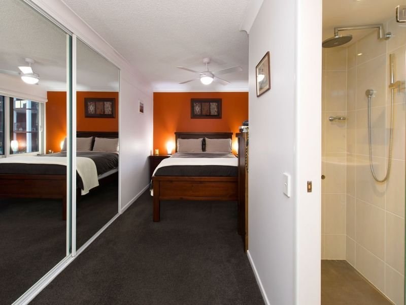 123 Main Street, Kangaroo Point QLD 4169