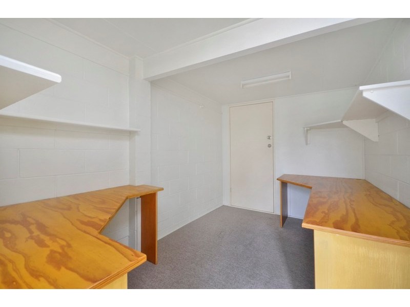 110 McIlwraith Avenue, Norman Park QLD 4170