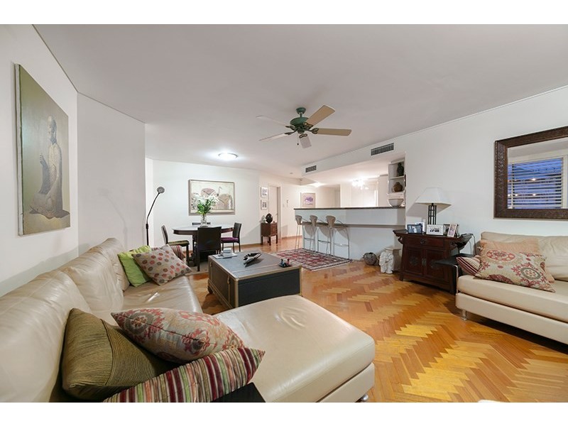 13/16 Bright Street, Kangaroo Point QLD 4169