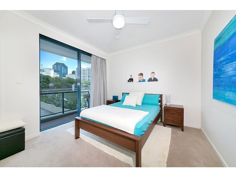 320/35 Prospect Street, Kangaroo Point QLD 4169