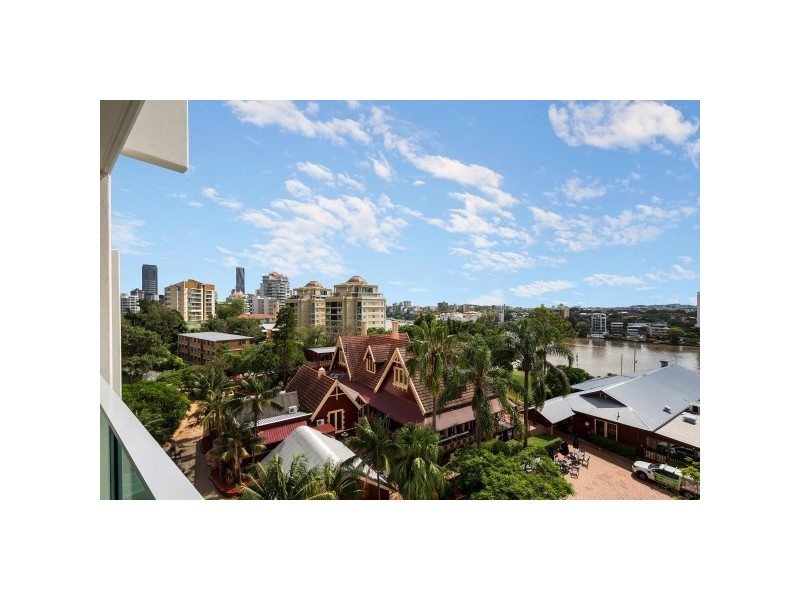 18 Thorn Street, Kangaroo Point QLD 4169