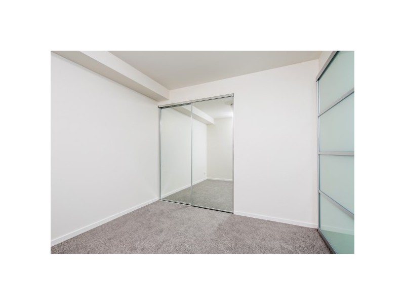 18 Thorn Street, Kangaroo Point QLD 4169