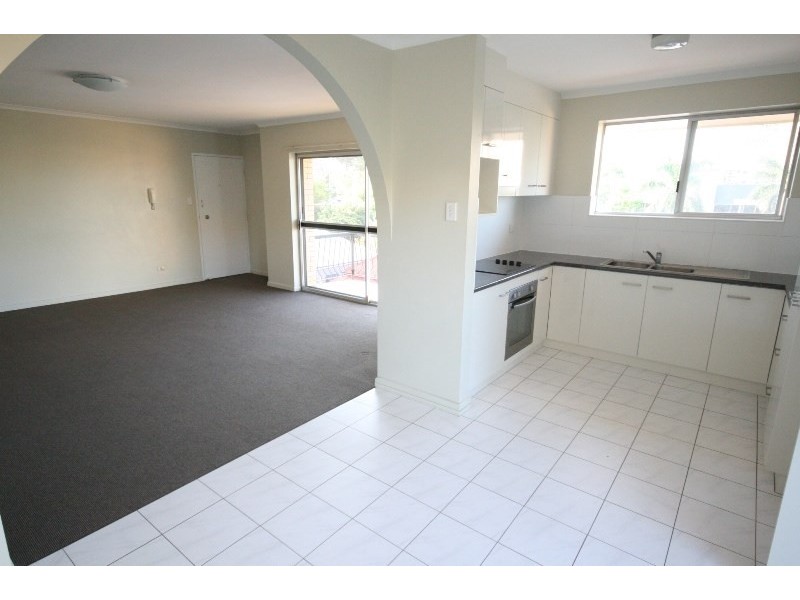 9 Lambert Street, Kangaroo Point QLD 4169