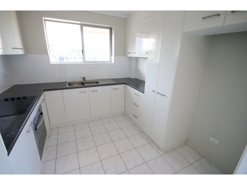 9 Lambert Street, Kangaroo Point QLD 4169