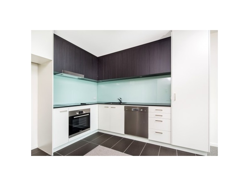 18 Thorn Street, Kangaroo Point QLD 4169