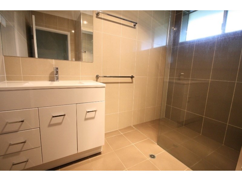 9 Lambert Street, Kangaroo Point QLD 4169