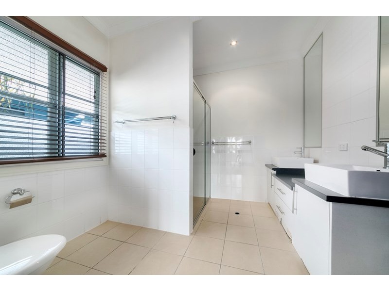 507 Vulture St E, East Brisbane QLD 4169