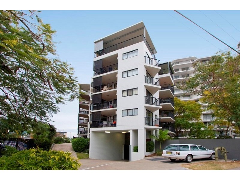 75 Thorn Street, Kangaroo Point QLD 4169