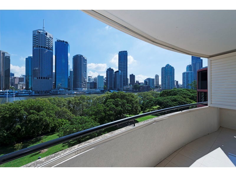 36 MacDonald Street, Kangaroo Point QLD 4169