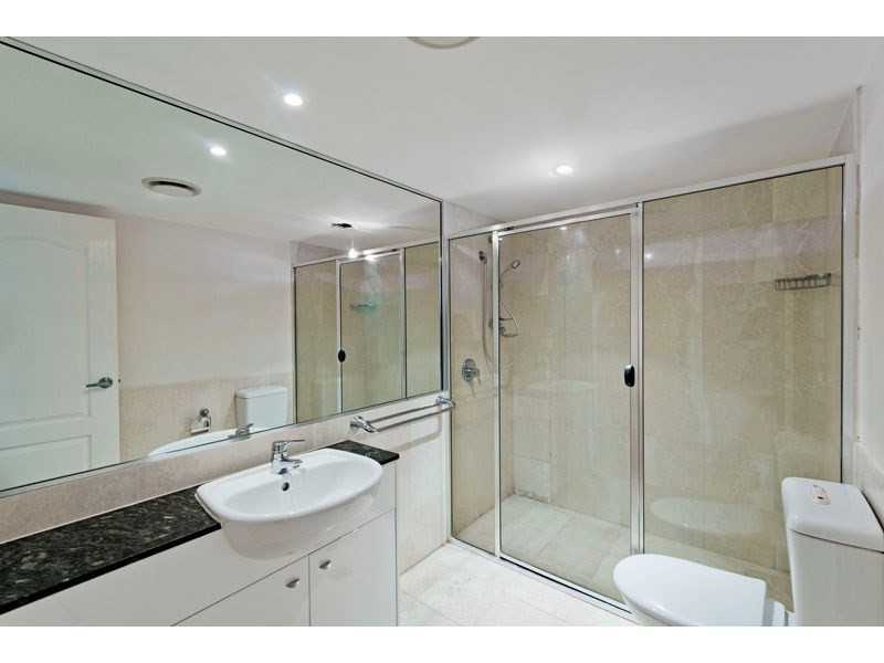 36 MacDonald Street, Kangaroo Point QLD 4169