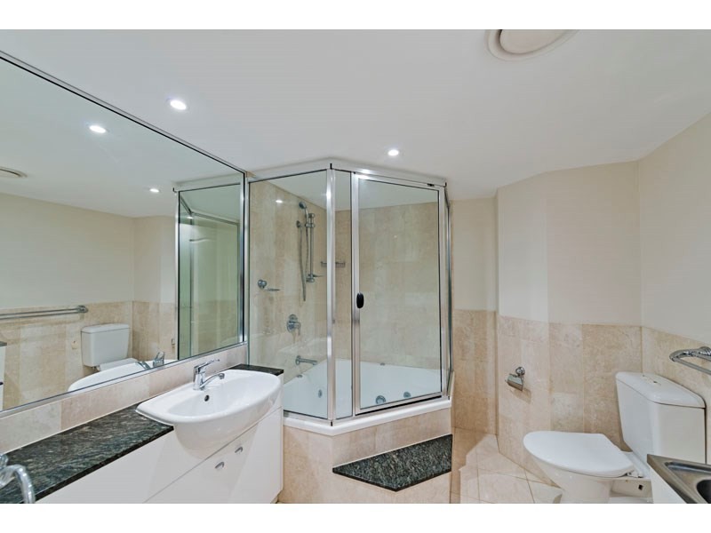36 MacDonald Street, Kangaroo Point QLD 4169