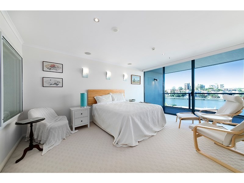 22/8 Goodwin Street, Kangaroo Point QLD 4169
