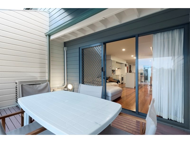 18/9 Rosecliffe Street, Highgate Hill QLD 4101