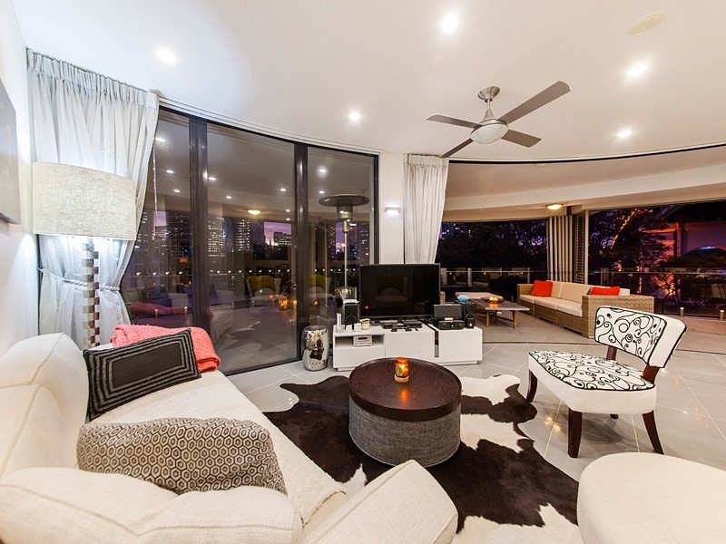 88 Main Street, Kangaroo Point QLD 4169