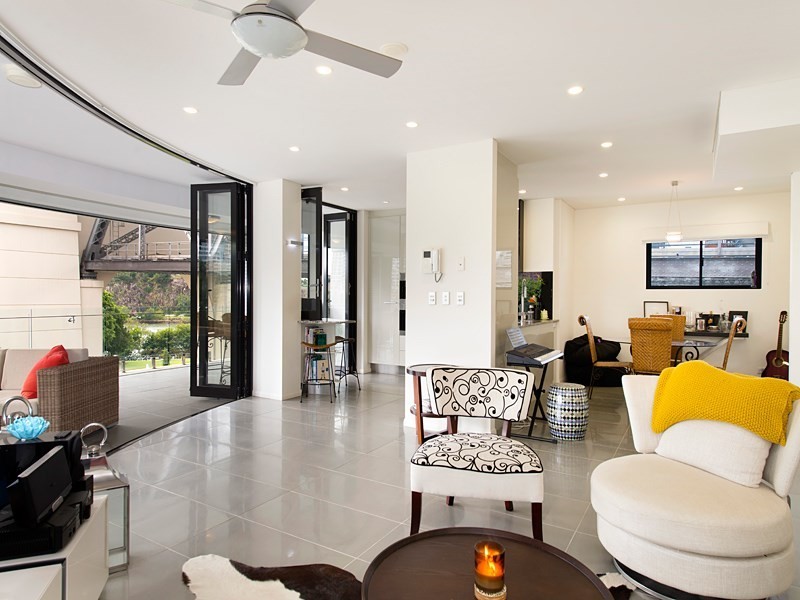 88 Main Street, Kangaroo Point QLD 4169