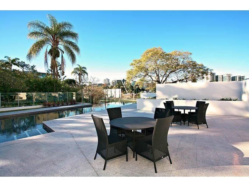 2212/25 Anderson Street, Kangaroo Point QLD 4169