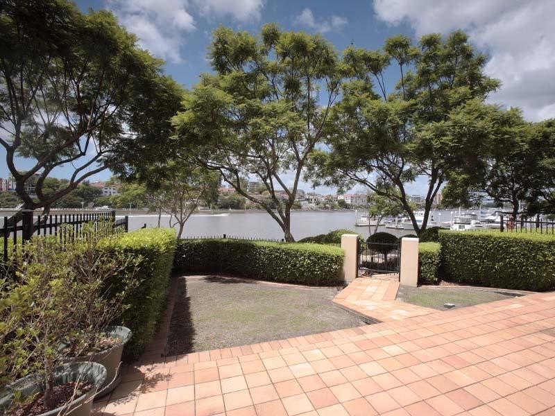 50 Rotherham Street, Kangaroo Point QLD 4169