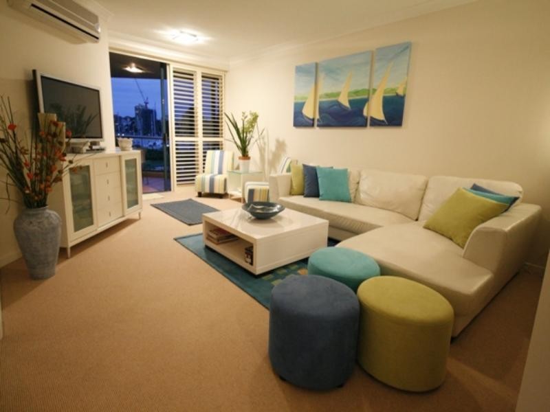 78 Cairns Street, Kangaroo Point QLD 4169